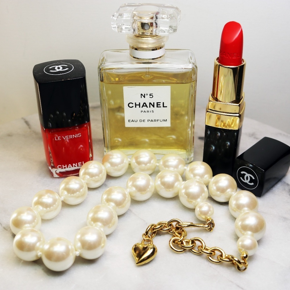 Carolee Simulated Pearl Adjustable Choker Necklace w/ Extra Large Creamy Pearls